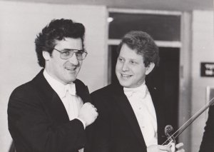 Pinchas Zuckerman en Shlomo Mintz, beiden leerlingen van de legendarische Isra�lische violiste Ilona Feher.